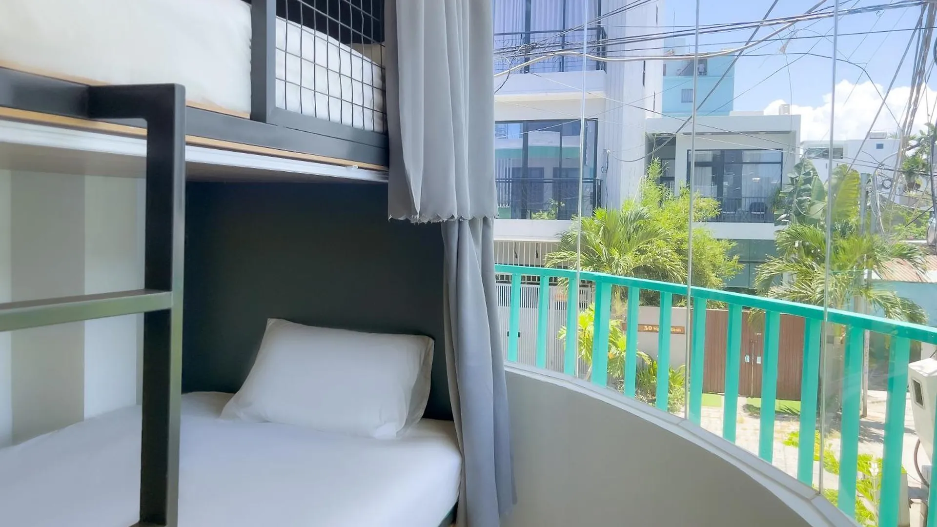 The Backpacker Hostel And Spa Da Nang